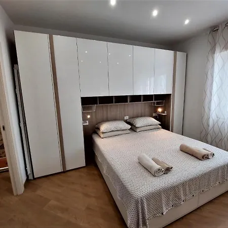 Trustevervito 4* Rome